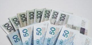 Ile zarabia się w firmie konsultingowej?